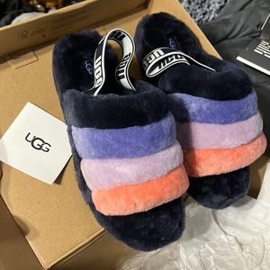 NEW IN BOX Fluff yeah! Ugg slippers navy & pink size 9